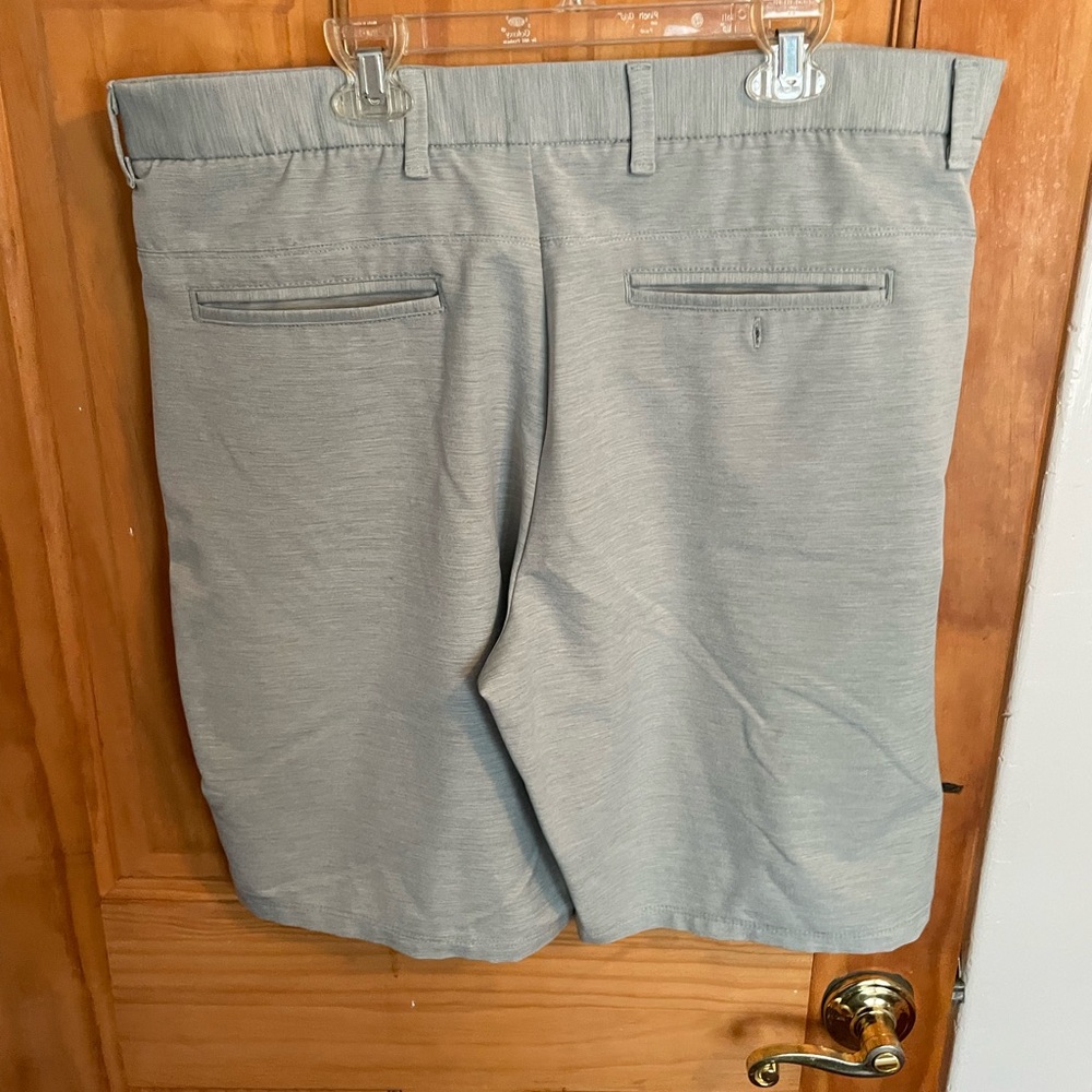 George golf shorts. 36. - Picture 2 of 3